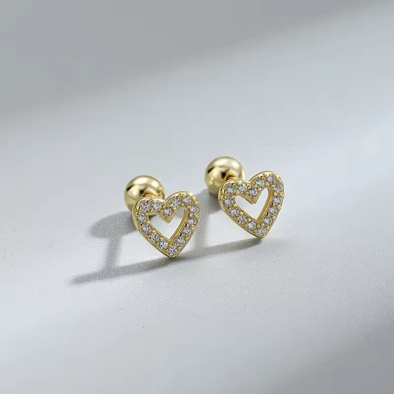 New Fashion Heart Stud Earrings for Women